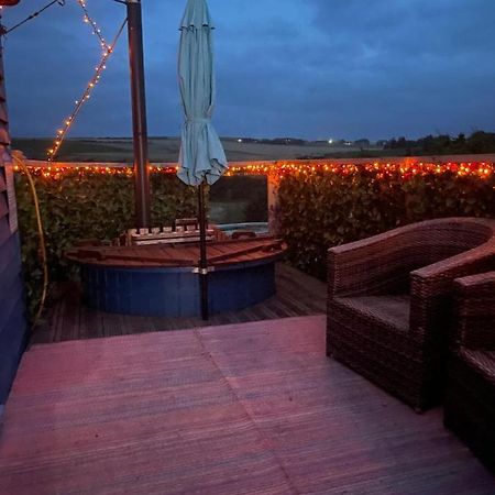 Croft B&B Accommodation With Hot Tub Gamrie Экстерьер фото