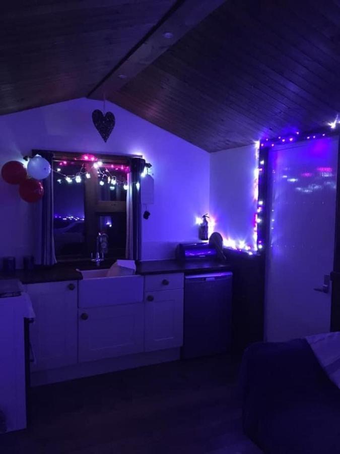 Croft B&B Accommodation With Hot Tub Gamrie Экстерьер фото
