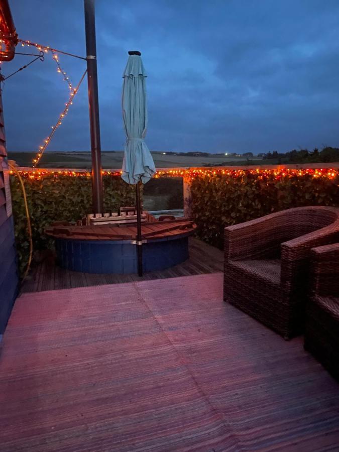 Croft B&B Accommodation With Hot Tub Gamrie Экстерьер фото